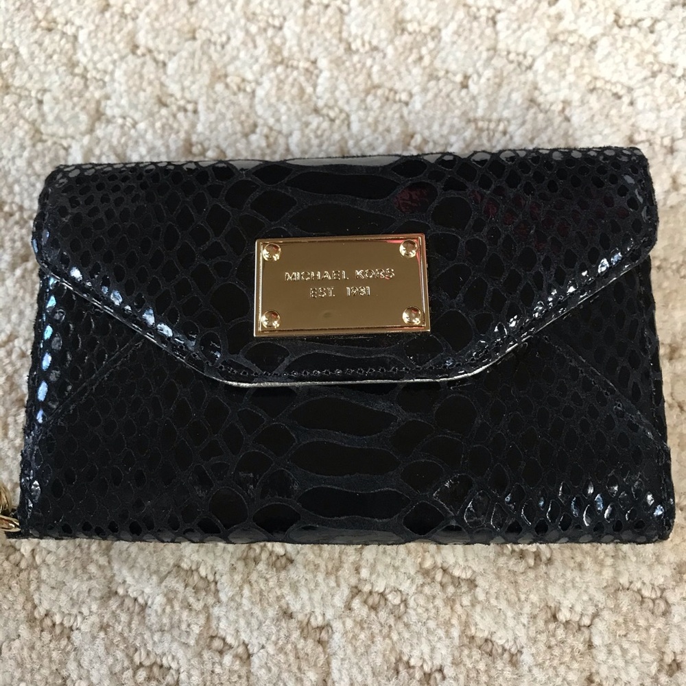MICHAEL KORS WALLET CLUTCH - Picture 1 of 12